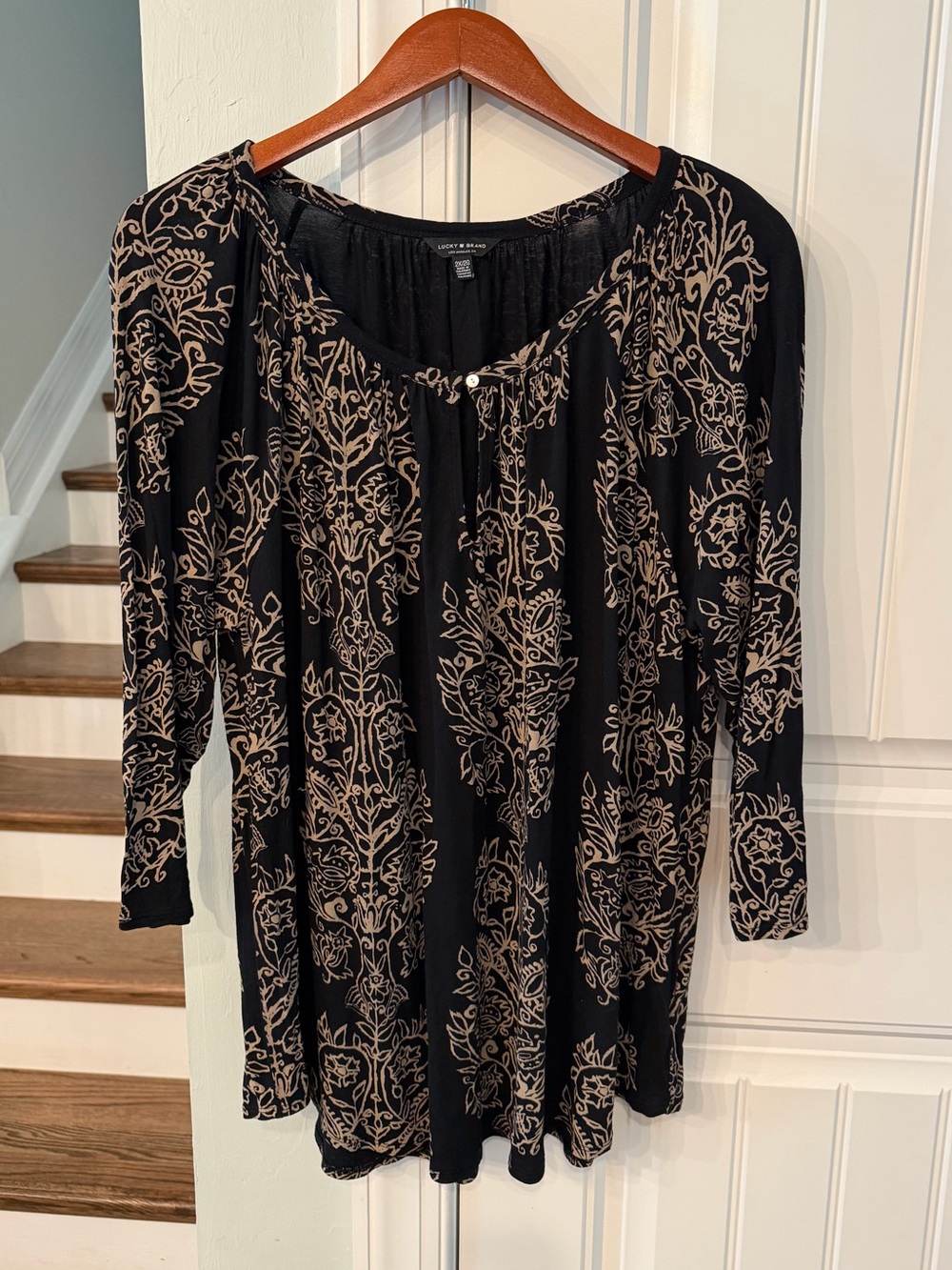Lucky Brand Black Tunic Style Top with Beige Floral Print Size 2X 100% Viscose